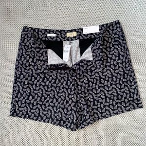 NWT 100% Cotton 6” Mid Rise Pineapple Shorts